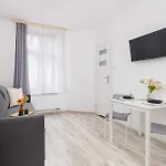 Apartment Cosy And Modern In Center By Renters *